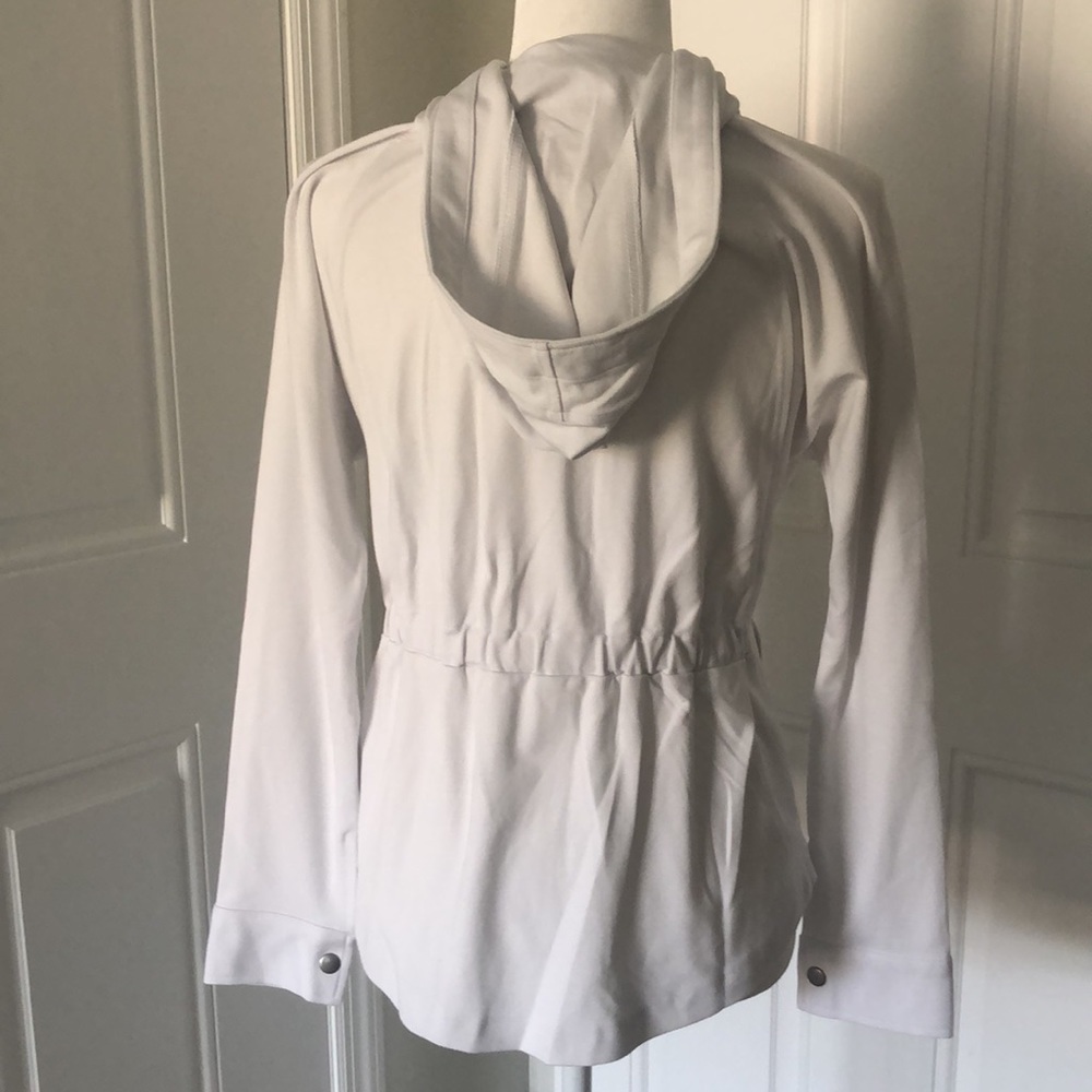 New! CAbi women’s Soho Hoodie - Picture 4 of 6